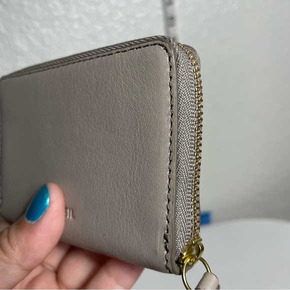 Fossil Fiona Zip Coin Wallet in Champagne - Picture 5 of 12